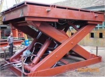 液壓升降平臺(tái)15（液壓升降平臺(tái)專業(yè)廠家）